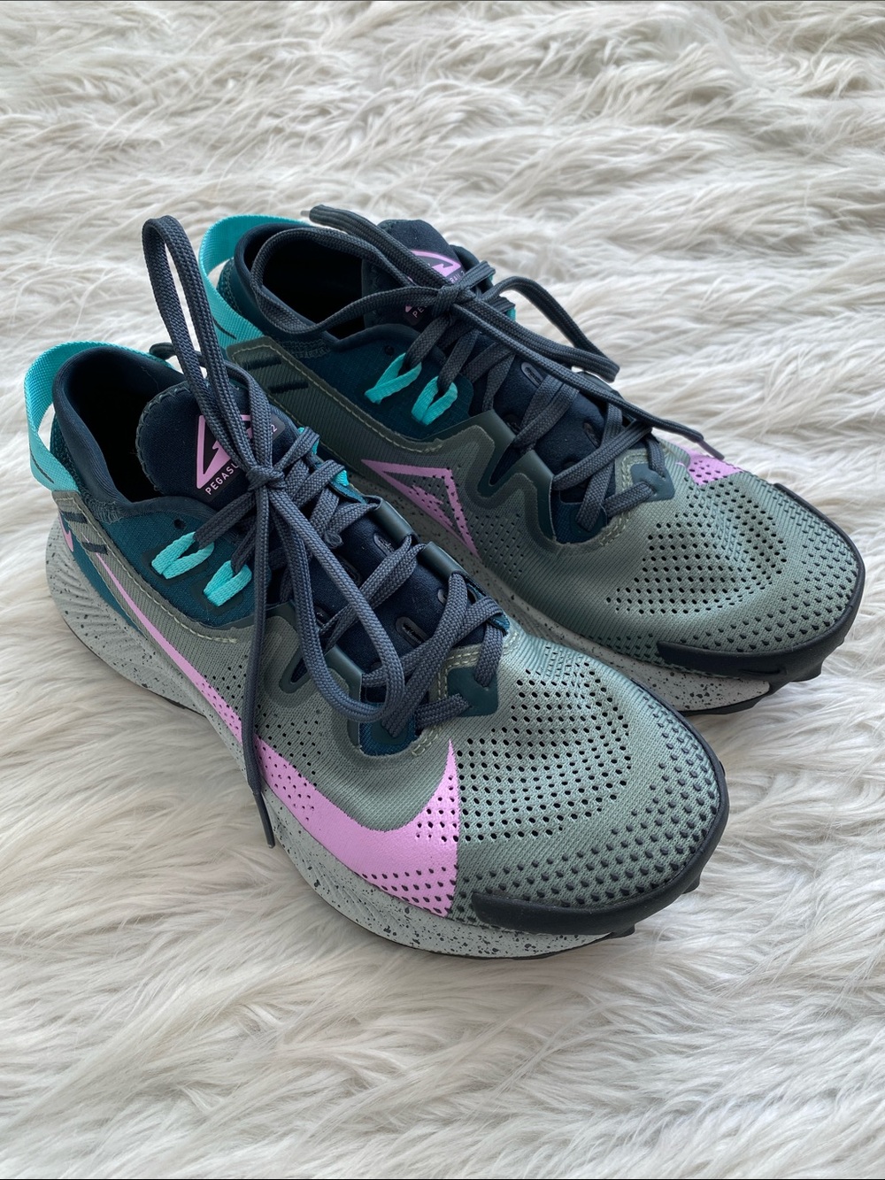 Nike | Pegasus Trail 2 in Spiral Sage Atomic Teal